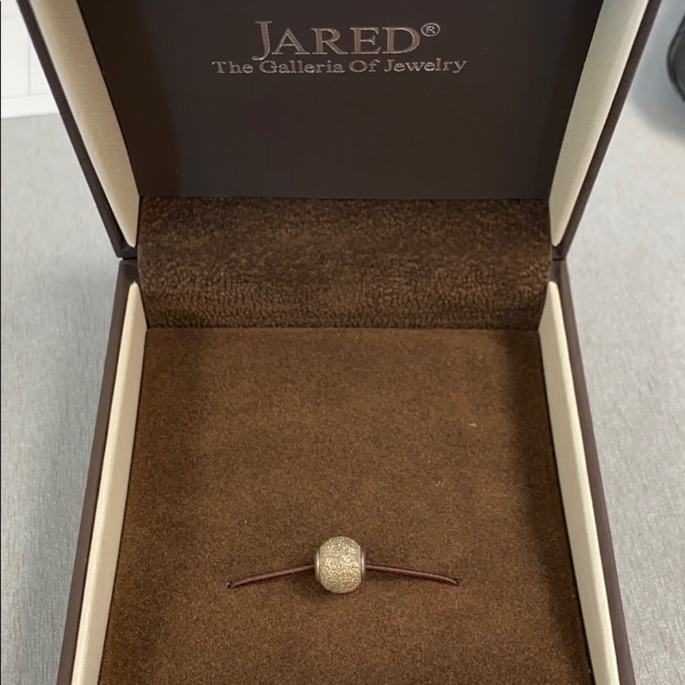 Pandora mini charm
